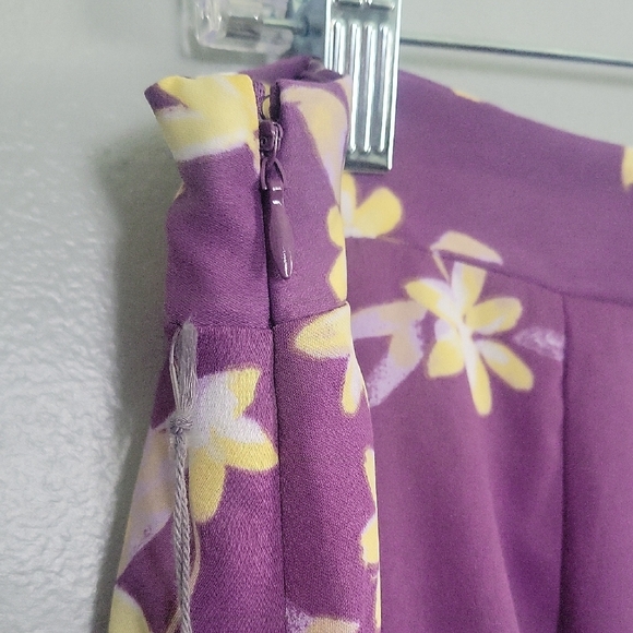 Liz Claiborne Floral Purple Lined Skirt - Size 10 Spring Office Easter - Picture 7 of 13